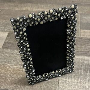 Elegant Black and Silver Photo Frame